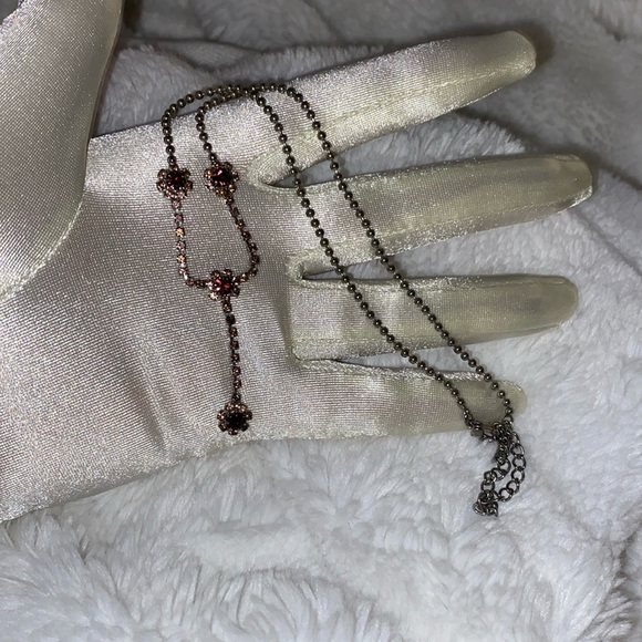 Floral necklace with extender - Picture 1 of 1